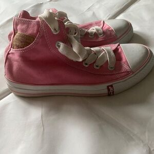 LEVI’S High top sneaks ,Pink Levi high tops.  Really cute in good enough conditi